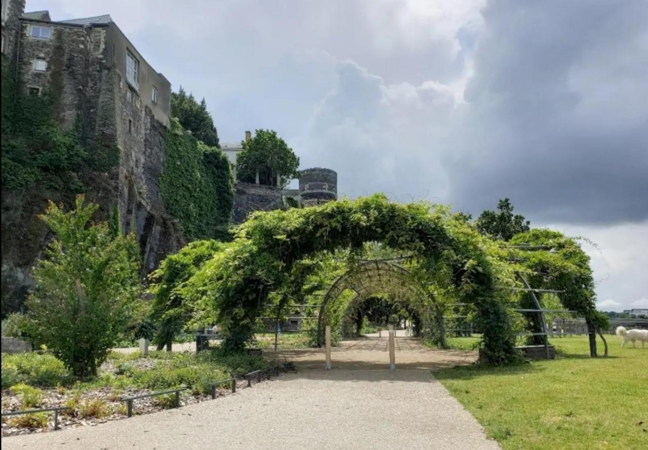 Le Chateau Angers Exterior foto